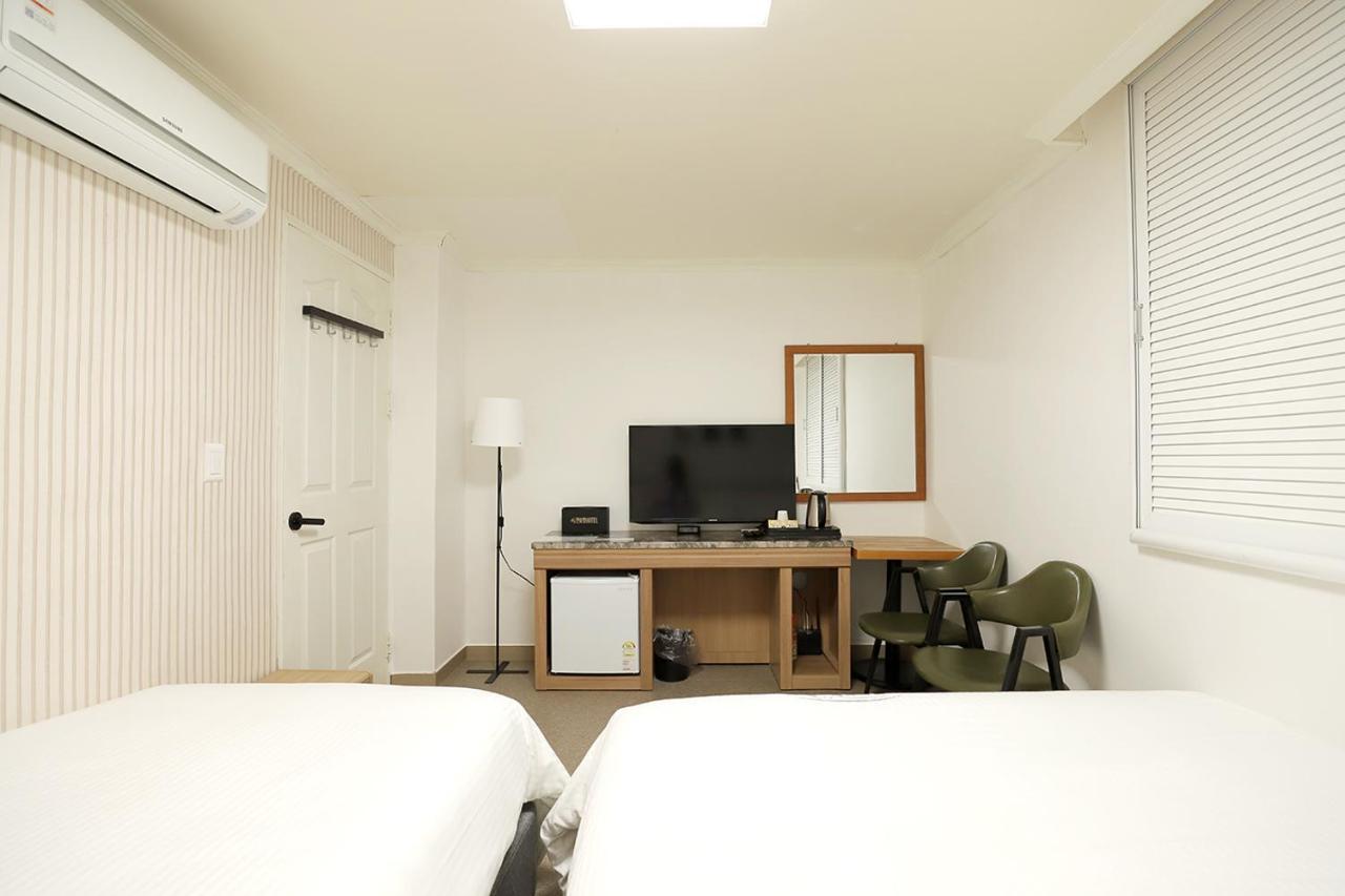 Stay Romantictrip_Hostel Кёнджу Экстерьер фото